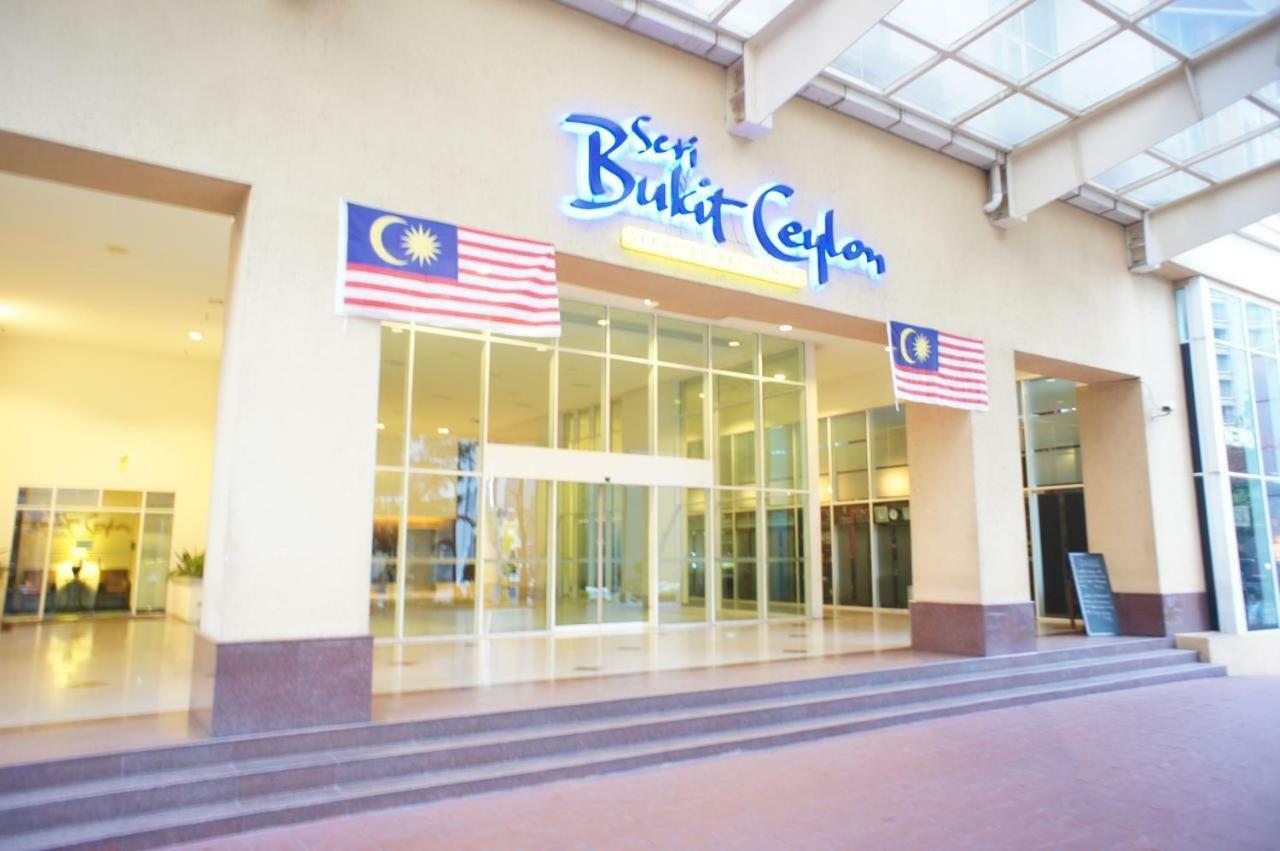 Hauzz Seri Bukit Ceylon Residence クアラルンプール エクステリア 写真